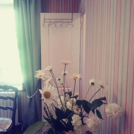 فندق مبيت وإفطار Maison Du Tertre Lonlay-l'Abbaye